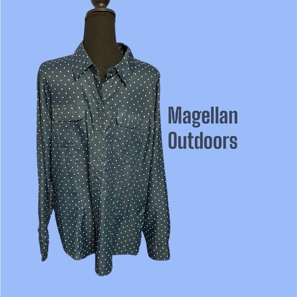 MAGELLAN OUTDOORS NAVY BLUE & WHITE POLKA DOT WOMENS SHIRT MOISTURE WICKING - Picture 1 of 3